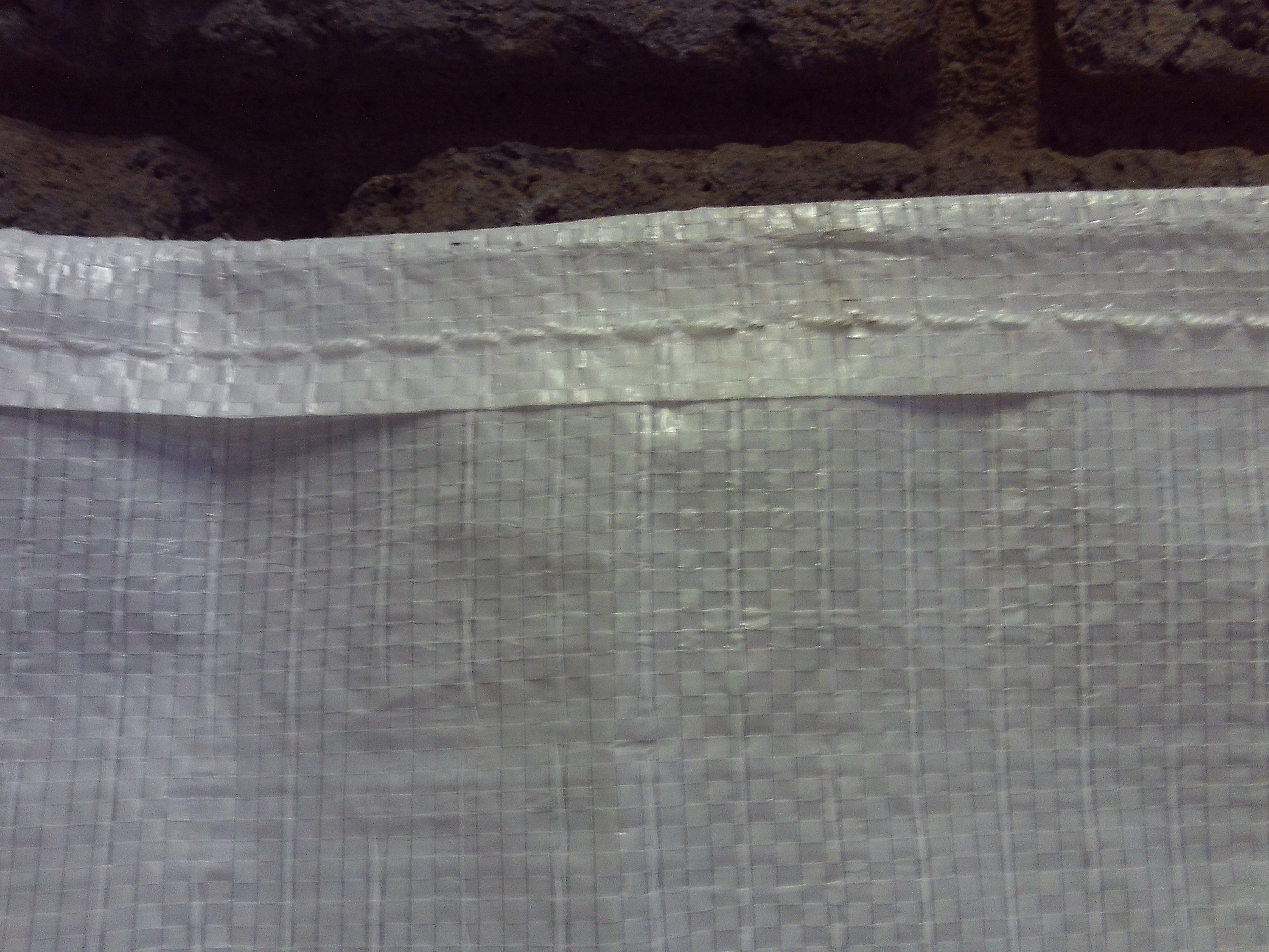 VENTILATION BRATTICE SEWN WITH WIRE